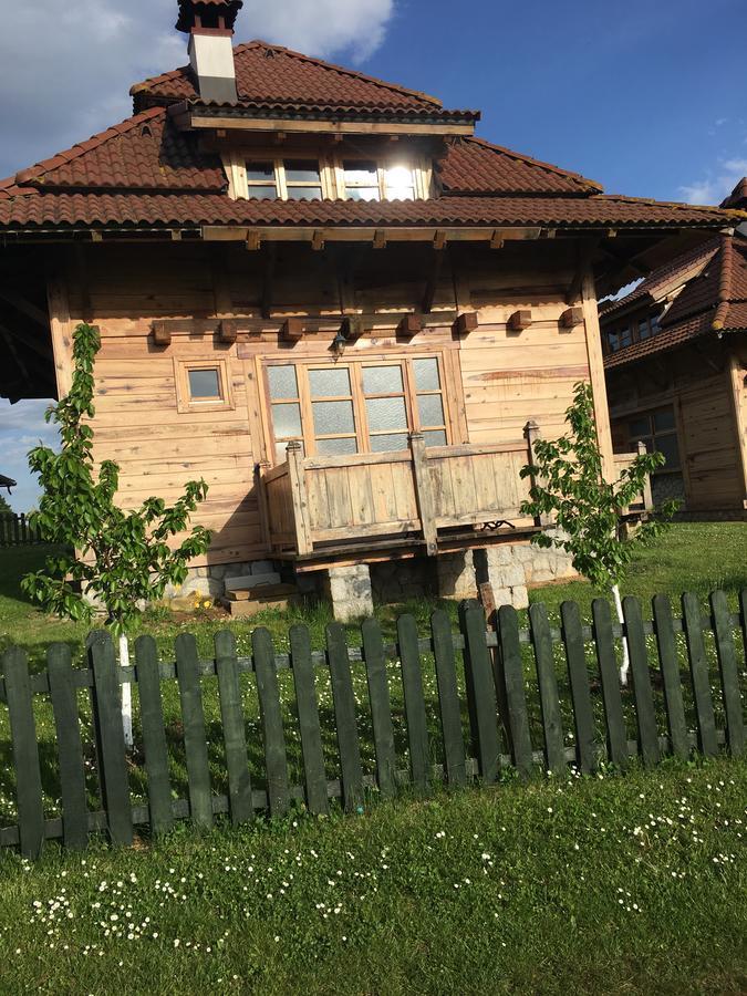 Nacionalna Kuca Bajo Mackat Villa Eksteriør billede